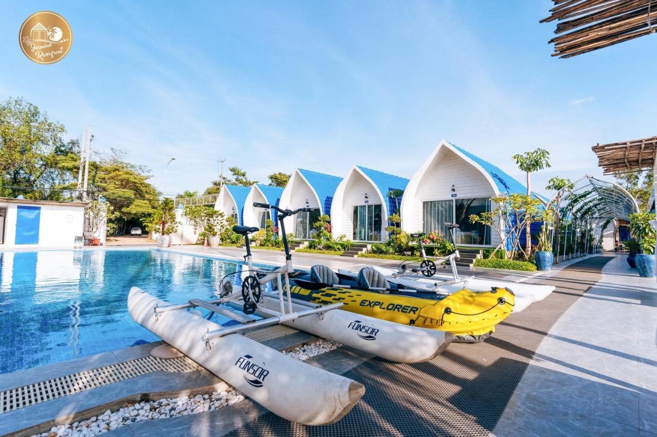 Jasmine River Front Hotel Kampot Exterior photo